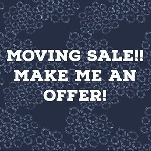 SALE! MAKE ME AN OFFER! 💙